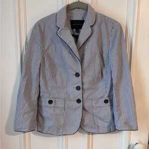 Banana Republic Seersucker Blazer Blue/White Stripe Tailored 3 Button Size 8